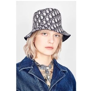 Dior | Reversible Teddy-D Small Brim Bucket Hat